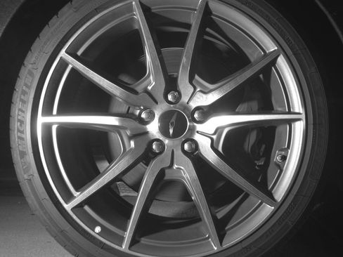 Used 2025 Genesis G70 2.5T image 15