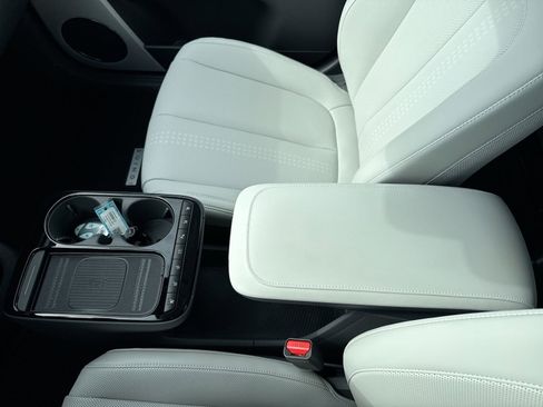 New 2026 Hyundai Ioniq 5 Limited image 22