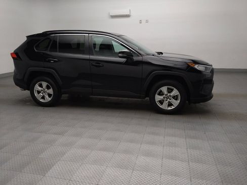 Used 2020 Toyota RAV4 XLE image 11