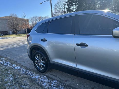 Used 2018 MAZDA CX-9 Touring image 16