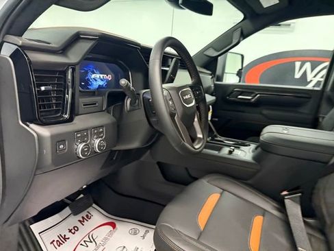 New 2026 GMC Sierra 2500 AT4 AWD/4WD image 12