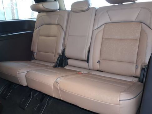 Used 2025 Lincoln Navigator Black Label AWD/4WD image 15