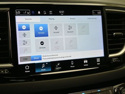 Used 2024 Chrysler Pacifica Touring-L FWD image 27