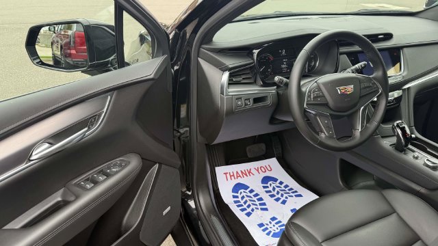 Certified 2024 Cadillac XT5 Luxury w/ LPO, Floor Liner Package AWD/4WD image 44