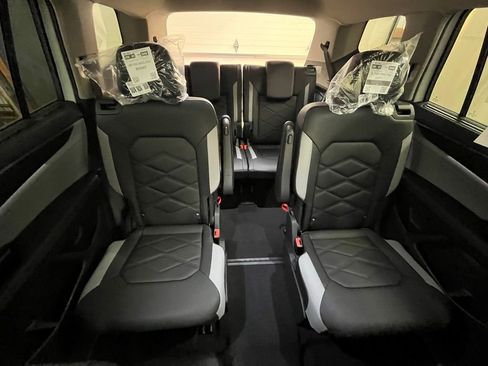 New 2026 Volkswagen Atlas Peak Edition AWD/4WD image 25