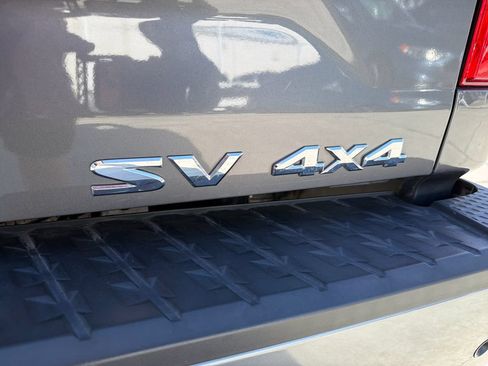 Used 2021 Nissan Titan SV w/ SV Convenience Package AWD/4WD image 11