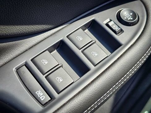 Used 2020 Buick Envision Premium AWD/4WD image 11