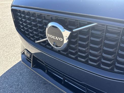 Used 2023 Volvo S60 B5 Plus w/ Climate Package image 30