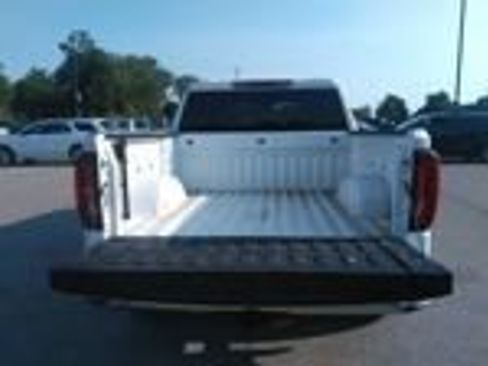 Used 2025 GMC Sierra 1500 SLT RWD image 11