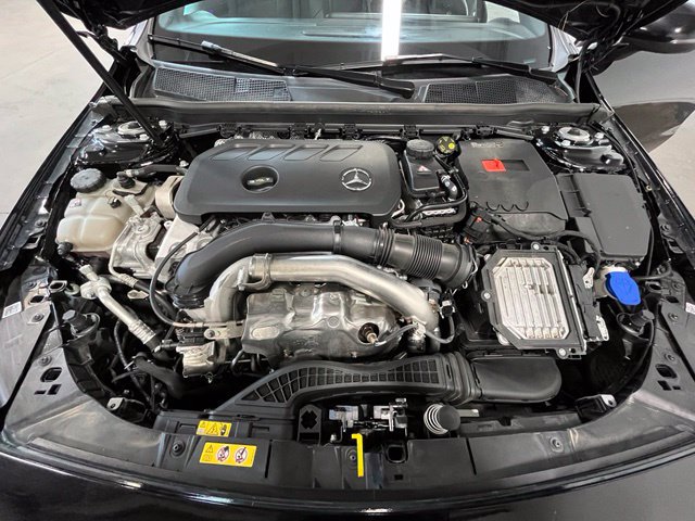 Used 2025 Mercedes-Benz CLA 250 image 27