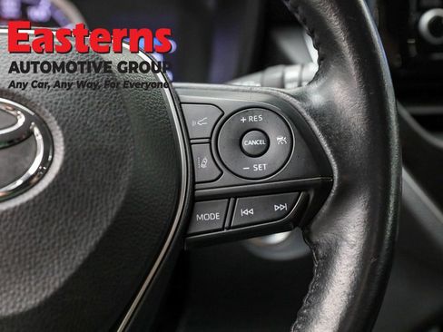 Used 2022 Toyota Corolla Cross LE image 16