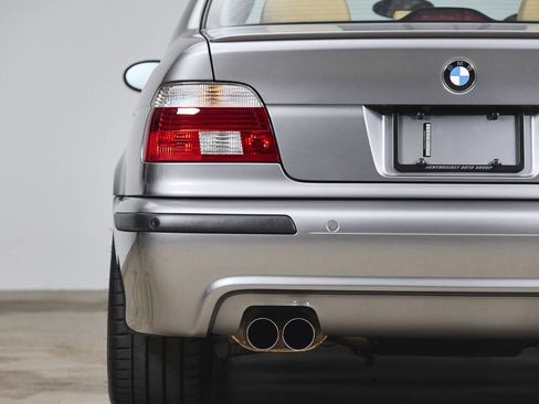 Used 2003 BMW M5 image 18