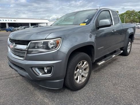 Used 2019 Chevrolet Colorado LT w/ LT Convenience Package image 2