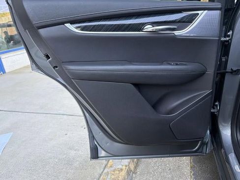 Certified 2022 Cadillac XT6 Premium Luxury AWD/4WD image 22