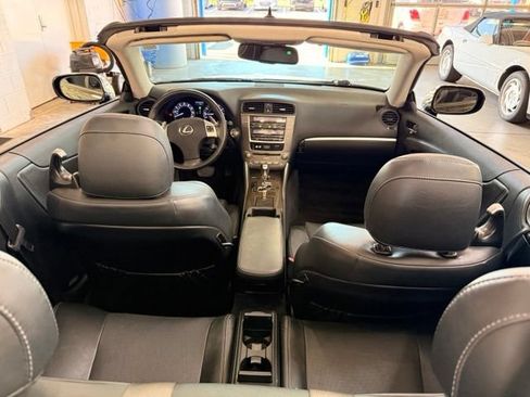 Used 2012 Lexus IS 250C w/ Luxury Pkg RWD image 21