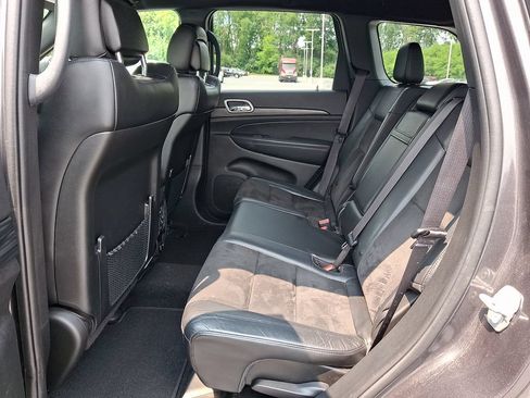 Used 2021 Jeep Grand Cherokee Laredo X AWD/4WD image 10