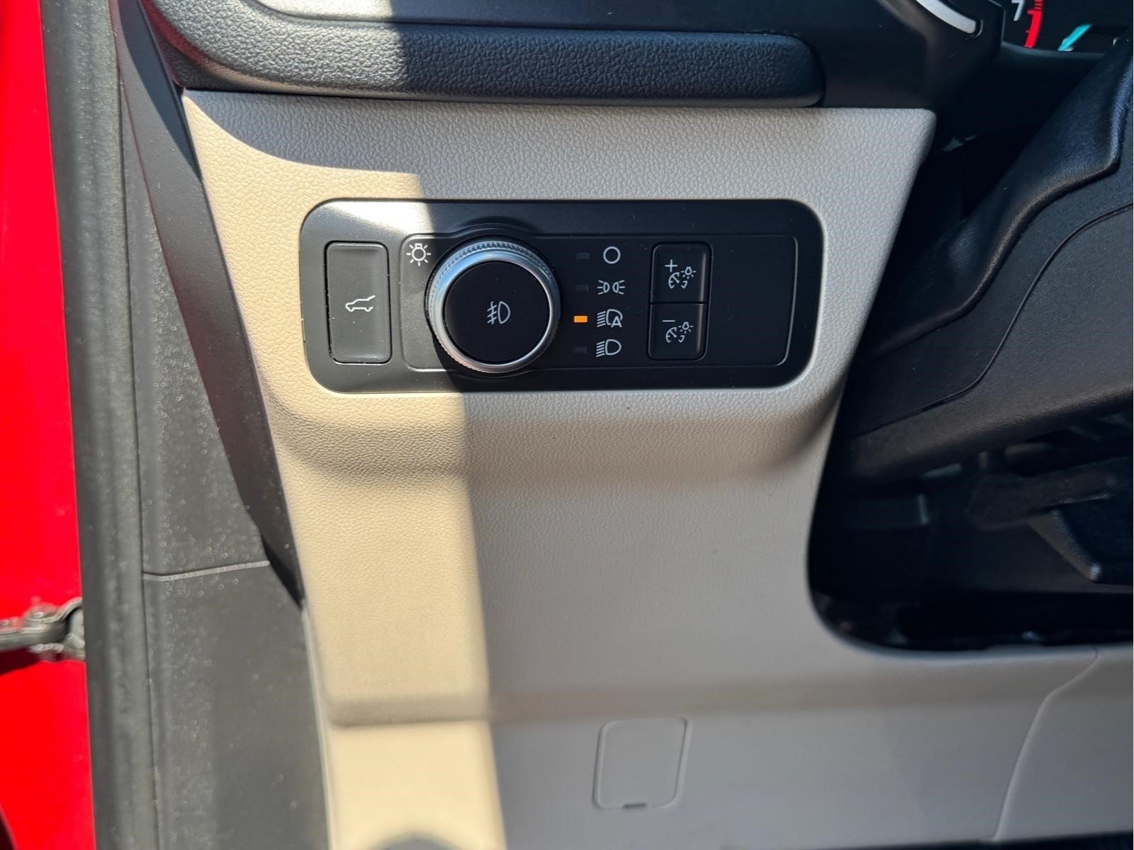 Used 2020 Ford Escape SEL AWD/4WD image 18