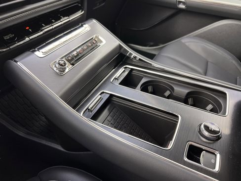 New 2026 Lincoln Aviator 2WD image 17