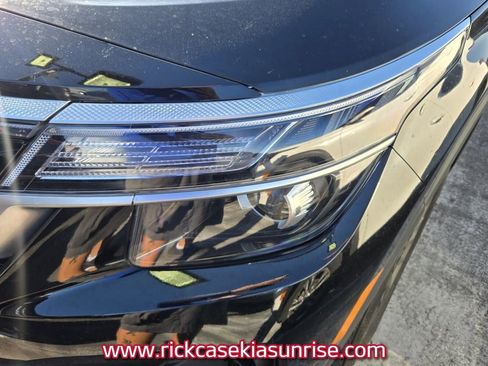 Used 2023 Kia Seltos S image 11