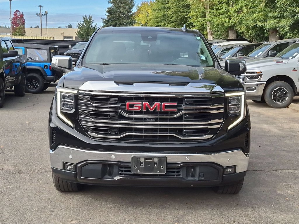 Used 2023 GMC Sierra 1500 SLT w/ SLT Premium Plus Package AWD/4WD image 2