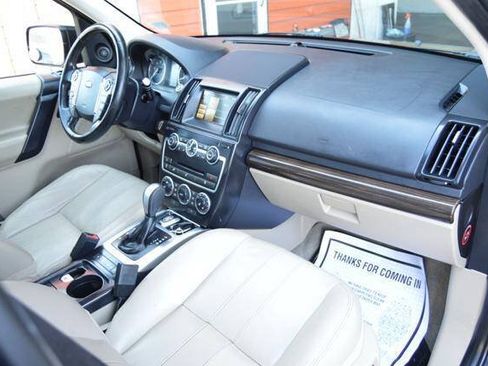 Used 2013 Land Rover LR2 HSE AWD/4WD image 15
