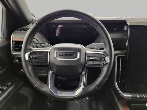 Certified 2025 GMC Yukon XL Denali image 6