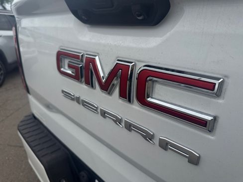Used 2023 GMC Sierra 1500 Elevation w/ X31 Off-Road Package AWD/4WD image 27