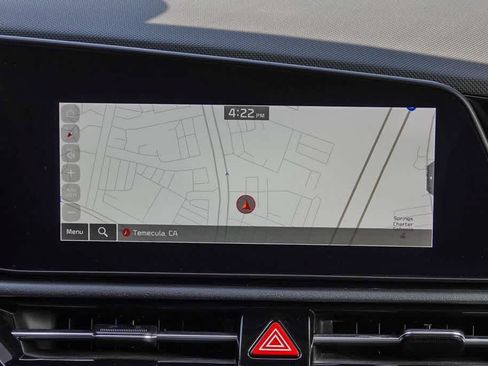 Certified 2024 Kia Niro EX FWD image 11