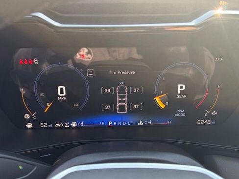 Used 2025 Chevrolet Colorado ZR2 w/ Technology Package image 12