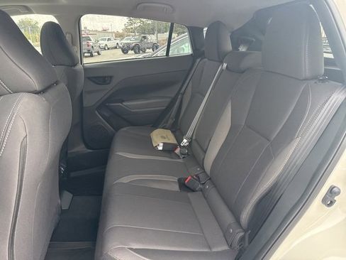 Used 2025 Subaru Crosstrek 2.0i Premium image 9
