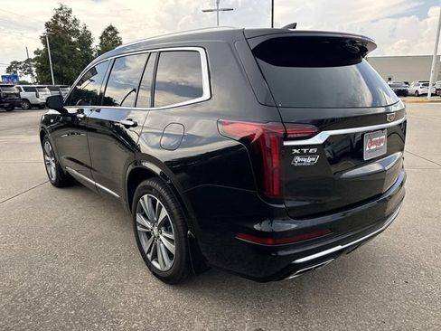 Used 2020 Cadillac XT6 Premium Luxury w/ Platinum Package FWD image 6