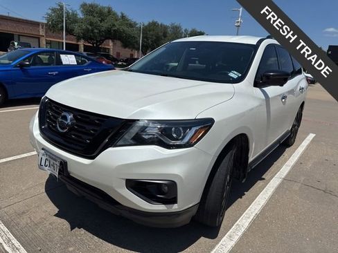 Used 2018 Nissan Pathfinder SL w/ Midnight Edition Package FWD image 1