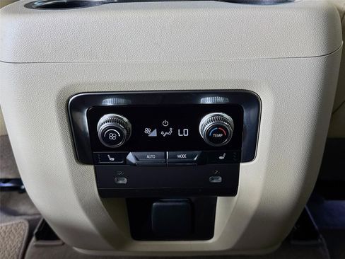 Certified 2023 GMC Yukon XL Denali AWD/4WD image 27