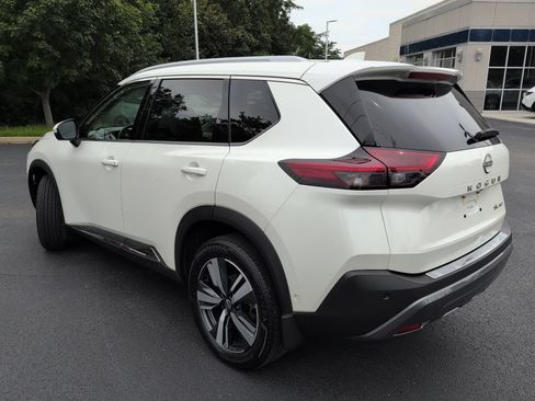 Used 2023 Nissan Rogue SL w/ SL Premium Package AWD/4WD image 3