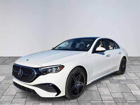 New 2026 Mercedes-Benz E 350 4MATIC Sedan image 3