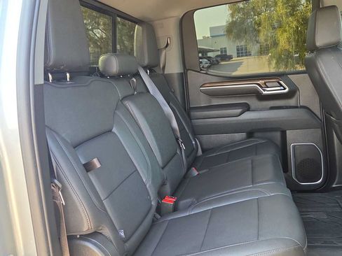 Used 2026 Chevrolet Silverado 1500 RST w/ Redline Edition AWD/4WD image 17