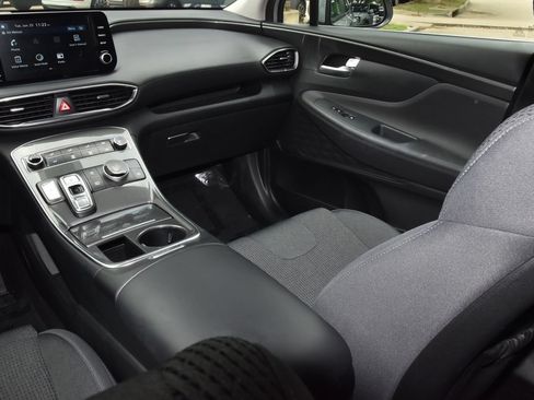 Used 2023 Hyundai Santa Fe SE FWD image 17