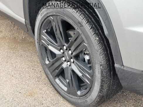 New 2026 GMC Acadia Elevation w/ Black Edition FWD image 7