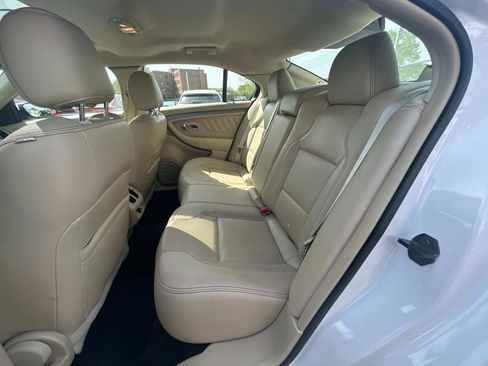 Used 2015 Ford Taurus SEL w/ Equipment Group 201A image 9