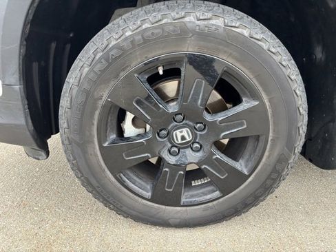 Certified 2022 Honda Pilot TrailSport image 9