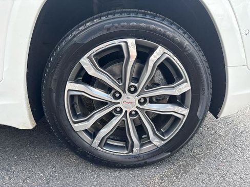 Used 2020 GMC Terrain Denali w/ Denali Premium Package AWD/4WD image 13