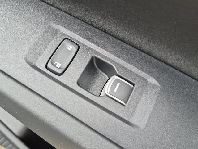 Used 2025 Honda Accord SE image 33