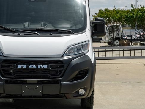 Used 2024 RAM ProMaster 2500 w/ Convenience Group FWD image 43