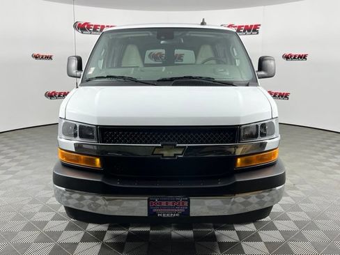 Used 2023 Chevrolet Express 3500 LT w/ LT Preferred Equipment Group RWD image 4