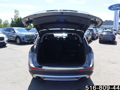 Used 2022 Lincoln Corsair AWD w/ Premium Package image 27