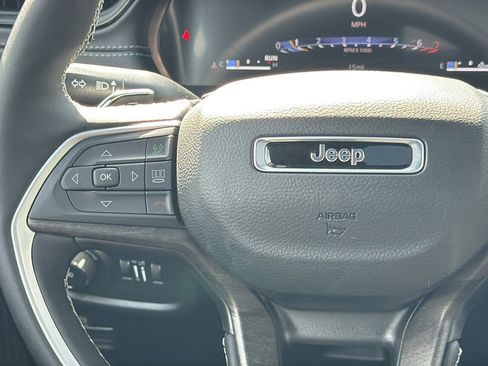 New 2026 Jeep Grand Cherokee L Limited AWD/4WD image 19