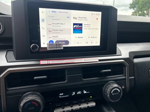New 2026 Toyota 4Runner SR5 AWD/4WD image 18