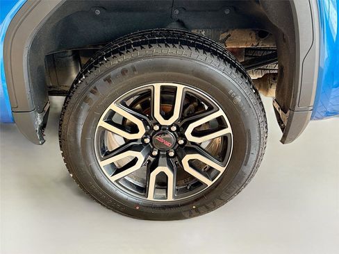 Used 2022 GMC Sierra 1500 AT4 w/ AT4 Premium Package image 36