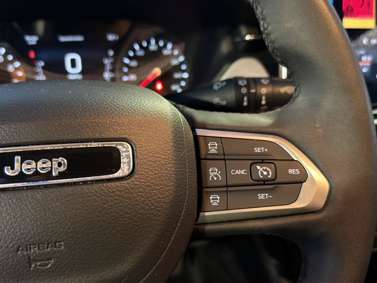 Used 2025 Jeep Compass Limited AWD/4WD image 21