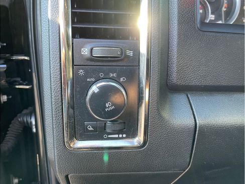 Used 2016 RAM 1500 Sport w/ Black Ram 1500 Sport Group AWD/4WD image 11